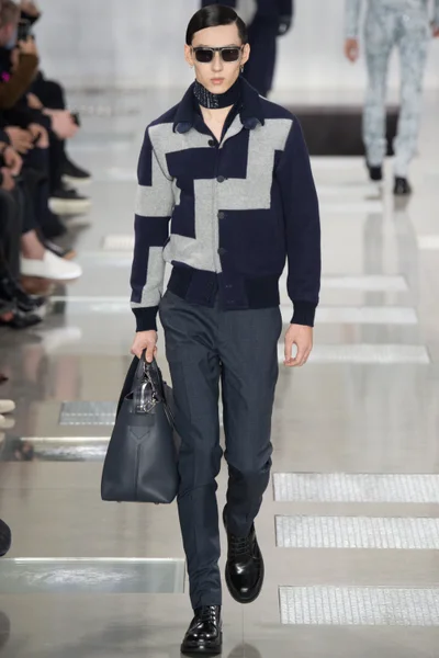 Look 31